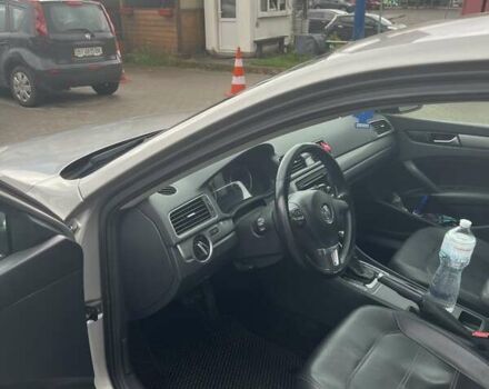 Серый Фольксваген Пассат, объемом двигателя 1.8 л и пробегом 180 тыс. км за 11700 $, фото 9 на Automoto.ua