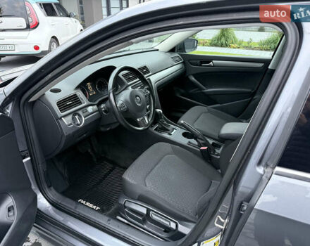 Серый Фольксваген Пассат, объемом двигателя 1.97 л и пробегом 220 тыс. км за 11500 $, фото 12 на Automoto.ua