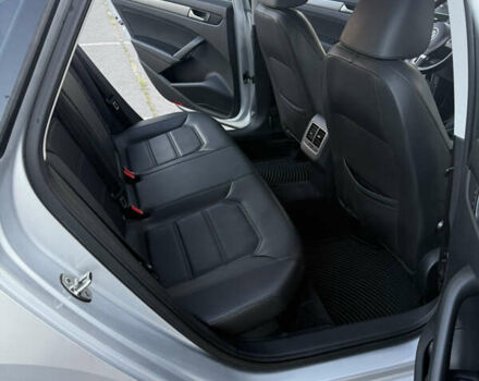 Сірий Фольксваген Пассат, об'ємом двигуна 1.8 л та пробігом 132 тис. км за 13500 $, фото 11 на Automoto.ua