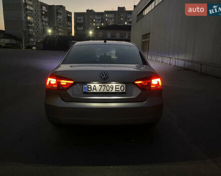 Серый Фольксваген Пассат, объемом двигателя 1.79 л и пробегом 236 тыс. км за 10700 $, фото 6 на Automoto.ua
