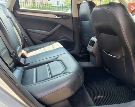 Серый Фольксваген Пассат, объемом двигателя 1.8 л и пробегом 210 тыс. км за 8200 $, фото 12 на Automoto.ua