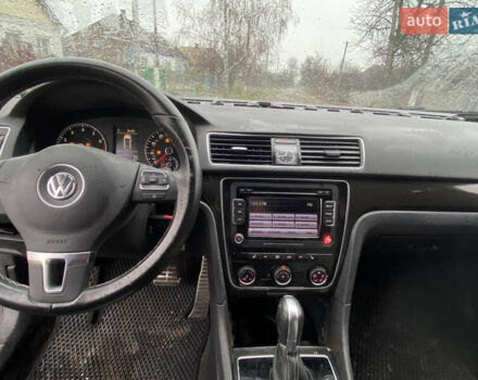 Серый Фольксваген Пассат, объемом двигателя 1.8 л и пробегом 82 тыс. км за 3800 $, фото 3 на Automoto.ua