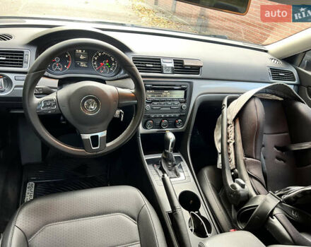 Сірий Фольксваген Пассат, об'ємом двигуна 1.8 л та пробігом 173 тис. км за 9200 $, фото 12 на Automoto.ua