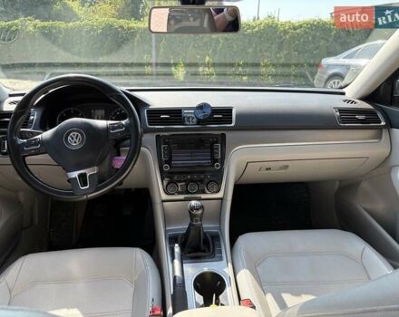 Сірий Фольксваген Пассат, об'ємом двигуна 1.97 л та пробігом 170 тис. км за 12600 $, фото 12 на Automoto.ua