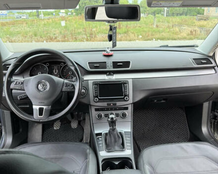 Серый Фольксваген Пассат, объемом двигателя 1.6 л и пробегом 217 тыс. км за 11999 $, фото 12 на Automoto.ua