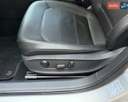 Сірий Фольксваген Пассат, об'ємом двигуна 2 л та пробігом 165 тис. км за 10500 $, фото 21 на Automoto.ua