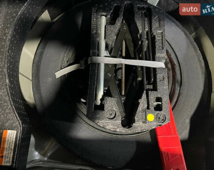 Серый Фольксваген Пассат, объемом двигателя 1.97 л и пробегом 248 тыс. км за 12900 $, фото 42 на Automoto.ua