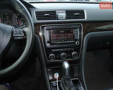 Сірий Фольксваген Пассат, об'ємом двигуна 1.97 л та пробігом 235 тис. км за 12999 $, фото 31 на Automoto.ua