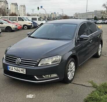 Сірий Фольксваген Пассат, об'ємом двигуна 1.6 л та пробігом 245 тис. км за 10300 $, фото 2 на Automoto.ua