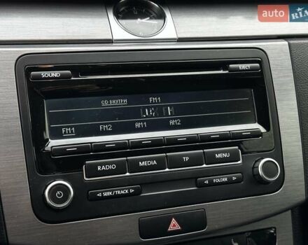 Сірий Фольксваген Пассат, об'ємом двигуна 1.6 л та пробігом 350 тис. км за 10999 $, фото 29 на Automoto.ua