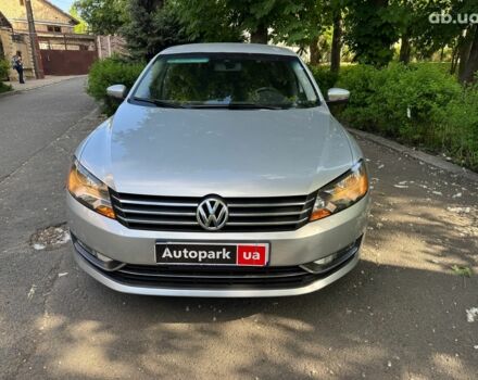 Серый Фольксваген Пассат, объемом двигателя 1.8 л и пробегом 245 тыс. км за 11390 $, фото 1 на Automoto.ua