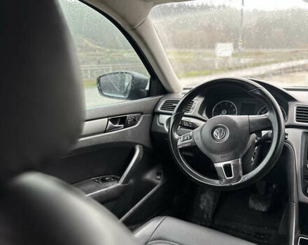 Сірий Фольксваген Пассат, об'ємом двигуна 1.8 л та пробігом 299 тис. км за 9500 $, фото 19 на Automoto.ua