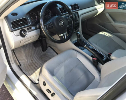 Серый Фольксваген Пассат, объемом двигателя 2 л и пробегом 185 тыс. км за 9500 $, фото 5 на Automoto.ua