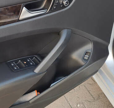 Серый Фольксваген Пассат, объемом двигателя 1.97 л и пробегом 248 тыс. км за 12900 $, фото 25 на Automoto.ua