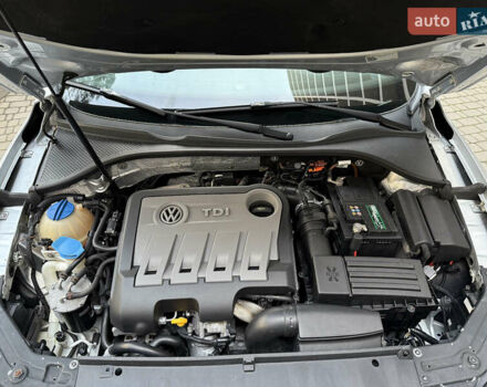 Сірий Фольксваген Пассат, об'ємом двигуна 2 л та пробігом 165 тис. км за 10500 $, фото 31 на Automoto.ua