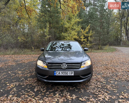 Серый Фольксваген Пассат, объемом двигателя 1.8 л и пробегом 197 тыс. км за 10499 $, фото 5 на Automoto.ua