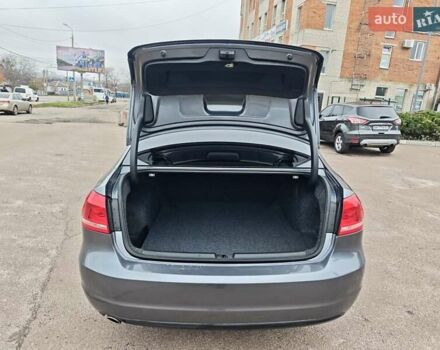 Сірий Фольксваген Пассат, об'ємом двигуна 1.8 л та пробігом 130 тис. км за 10999 $, фото 19 на Automoto.ua