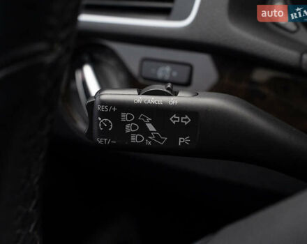 Сірий Фольксваген Пассат, об'ємом двигуна 2 л та пробігом 142 тис. км за 13200 $, фото 26 на Automoto.ua