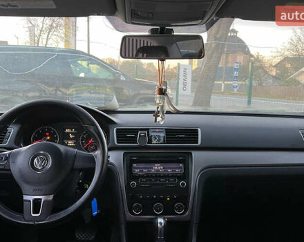 Серый Фольксваген Пассат, объемом двигателя 1.8 л и пробегом 212 тыс. км за 8900 $, фото 9 на Automoto.ua