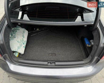 Серый Фольксваген Пассат, объемом двигателя 1.97 л и пробегом 320 тыс. км за 11500 $, фото 25 на Automoto.ua