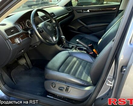 Серый Фольксваген Пассат, объемом двигателя 2 л и пробегом 235 тыс. км за 13700 $, фото 6 на Automoto.ua