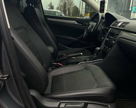 Серый Фольксваген Пассат, объемом двигателя 1.8 л и пробегом 160 тыс. км за 9500 $, фото 14 на Automoto.ua