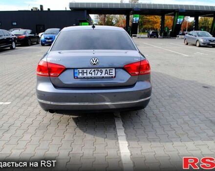 Серый Фольксваген Пассат, объемом двигателя 2 л и пробегом 235 тыс. км за 13700 $, фото 4 на Automoto.ua