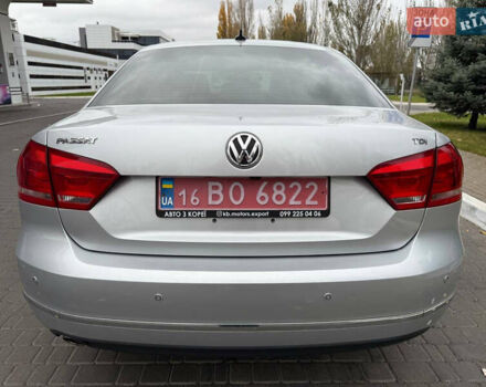 Серый Фольксваген Пассат, объемом двигателя 2 л и пробегом 110 тыс. км за 13200 $, фото 4 на Automoto.ua