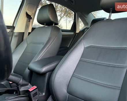 Серый Фольксваген Пассат, объемом двигателя 1.8 л и пробегом 212 тыс. км за 8900 $, фото 17 на Automoto.ua