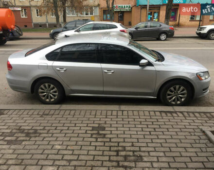 Серый Фольксваген Пассат, объемом двигателя 1.8 л и пробегом 195 тыс. км за 9200 $, фото 2 на Automoto.ua