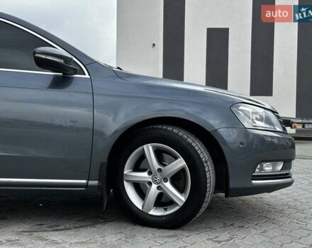 Сірий Фольксваген Пассат, об'ємом двигуна 1.6 л та пробігом 350 тис. км за 10999 $, фото 14 на Automoto.ua