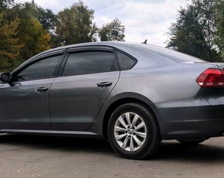 Серый Фольксваген Пассат, объемом двигателя 1.8 л и пробегом 249 тыс. км за 7950 $, фото 2 на Automoto.ua