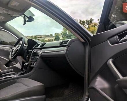 Серый Фольксваген Пассат, объемом двигателя 1.8 л и пробегом 249 тыс. км за 7950 $, фото 6 на Automoto.ua