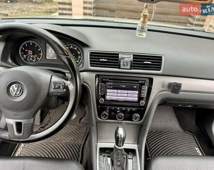 Серый Фольксваген Пассат, объемом двигателя 1.8 л и пробегом 167 тыс. км за 11000 $, фото 17 на Automoto.ua