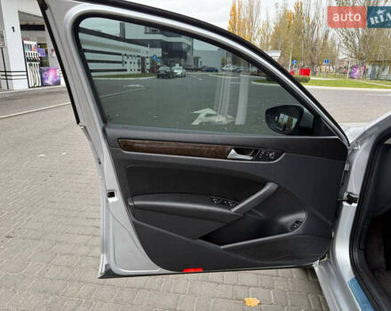 Серый Фольксваген Пассат, объемом двигателя 2 л и пробегом 110 тыс. км за 13200 $, фото 16 на Automoto.ua