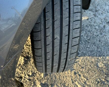 Серый Фольксваген Пассат, объемом двигателя 1.8 л и пробегом 250 тыс. км за 9700 $, фото 10 на Automoto.ua