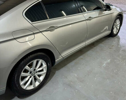 Серый Фольксваген Пассат, объемом двигателя 1.97 л и пробегом 225 тыс. км за 16800 $, фото 10 на Automoto.ua