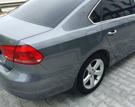 Серый Фольксваген Пассат, объемом двигателя 1.8 л и пробегом 180 тыс. км за 12000 $, фото 5 на Automoto.ua