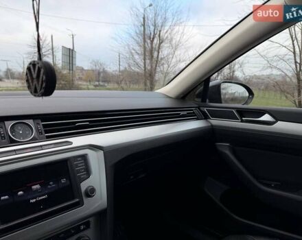 Сірий Фольксваген Пассат, об'ємом двигуна 1.97 л та пробігом 257 тис. км за 16900 $, фото 62 на Automoto.ua