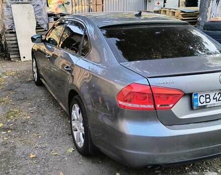 Серый Фольксваген Пассат, объемом двигателя 1.8 л и пробегом 235 тыс. км за 8700 $, фото 4 на Automoto.ua