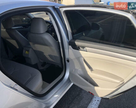 Фольксваген Пассат 2015 в Черкассах на Automoto.ua Серый Фольксваген Пассат, объемом двигателя 1.8 л и пробегом 232 тыс. км за 10700 $, фото 10 на Automoto.ua