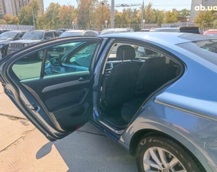 Серый Фольксваген Пассат, объемом двигателя 2.4 л и пробегом 96 тыс. км за 17440 $, фото 12 на Automoto.ua