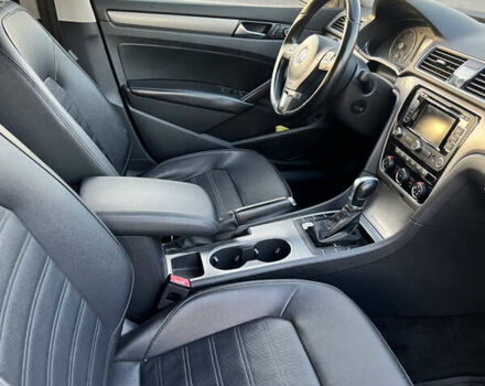 Сірий Фольксваген Пассат, об'ємом двигуна 1.78 л та пробігом 203 тис. км за 10000 $, фото 10 на Automoto.ua