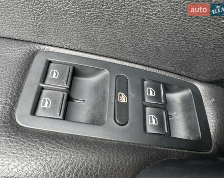 Сірий Фольксваген Пассат, об'ємом двигуна 1.8 л та пробігом 249 тис. км за 9100 $, фото 15 на Automoto.ua