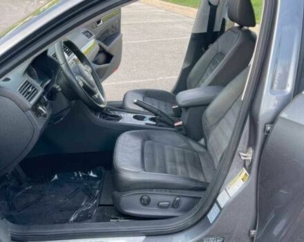 Сірий Фольксваген Пассат, об'ємом двигуна 2 л та пробігом 145 тис. км за 5700 $, фото 8 на Automoto.ua