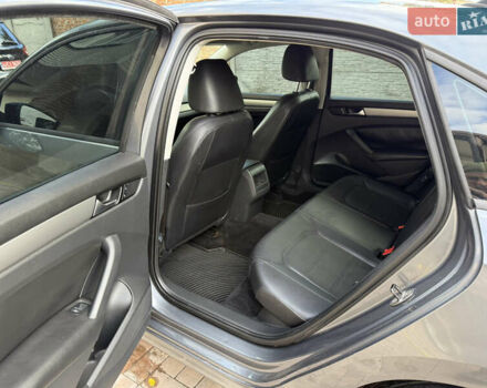 Сірий Фольксваген Пассат, об'ємом двигуна 1.8 л та пробігом 250 тис. км за 8999 $, фото 17 на Automoto.ua