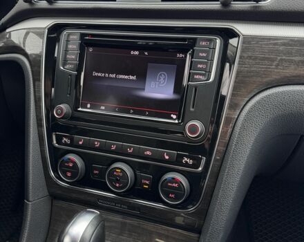 Серый Фольксваген Пассат, объемом двигателя 1.8 л и пробегом 173 тыс. км за 13250 $, фото 14 на Automoto.ua