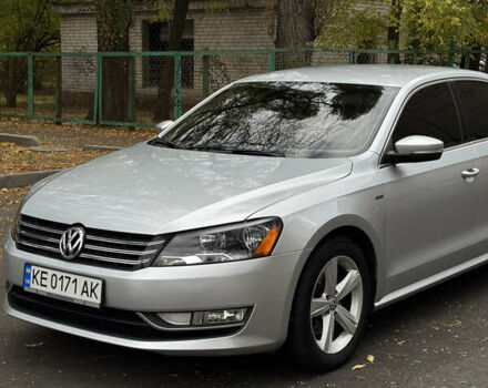 Серый Фольксваген Пассат, объемом двигателя 1.8 л и пробегом 225 тыс. км за 12000 $, фото 1 на Automoto.ua