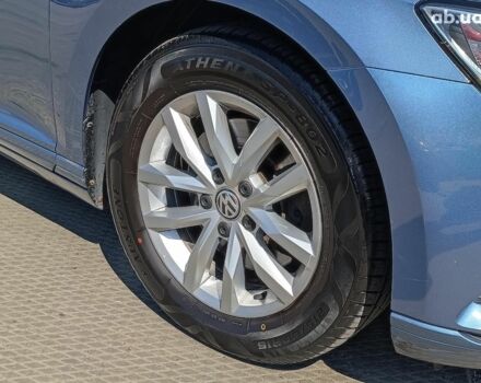 Серый Фольксваген Пассат, объемом двигателя 2.4 л и пробегом 96 тыс. км за 17440 $, фото 5 на Automoto.ua