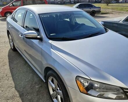 Серый Фольксваген Пассат, объемом двигателя 1.8 л и пробегом 215 тыс. км за 10500 $, фото 1 на Automoto.ua